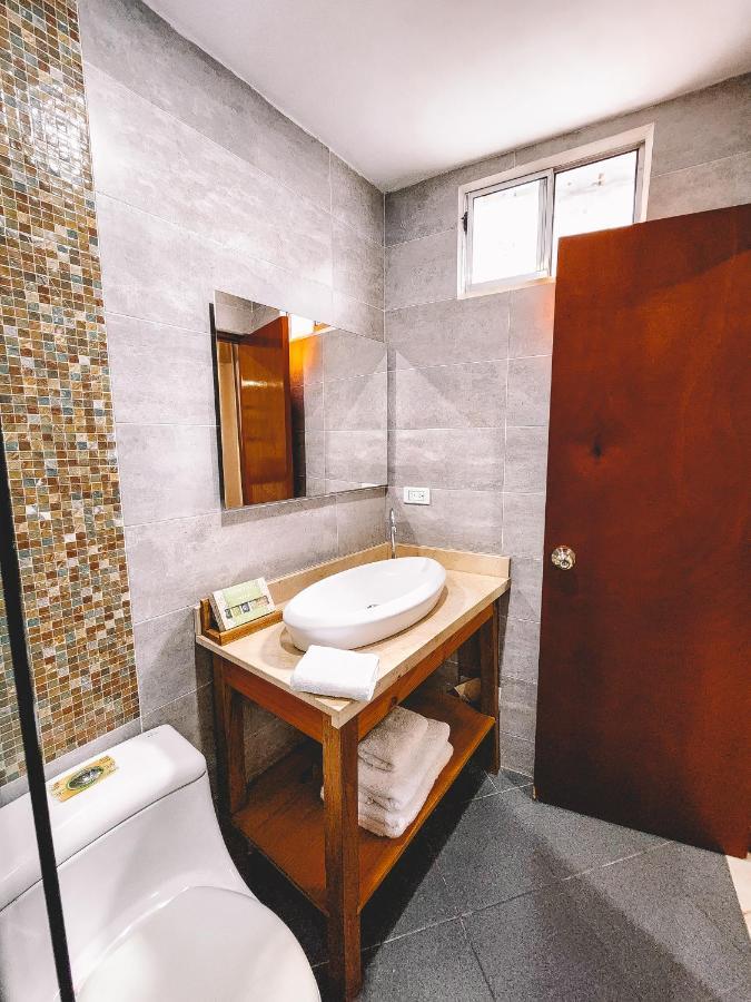Hotel Radoa El Banco  外观 照片