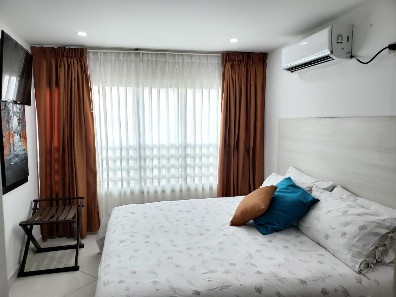 Hotel Radoa El Banco  外观 照片