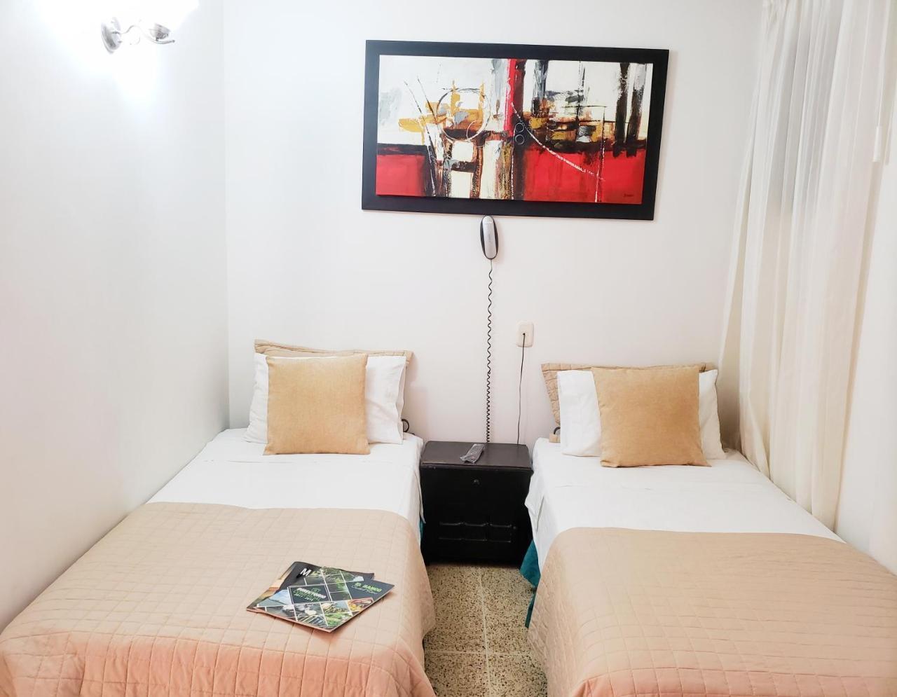 Hotel Radoa El Banco  外观 照片